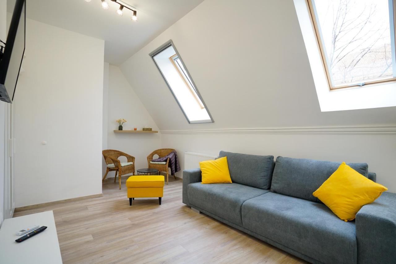 Koffer Apartman Eger Exteriör bild