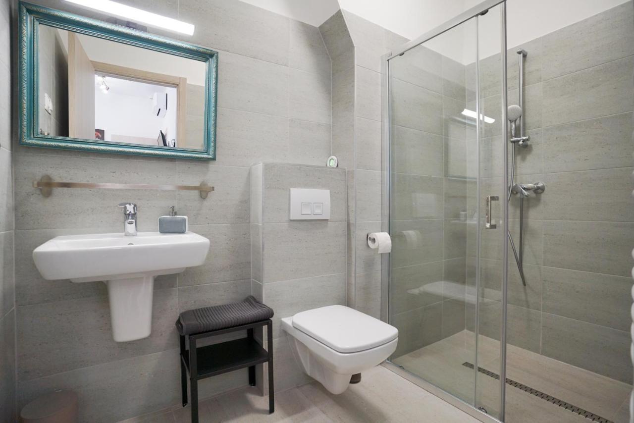 Koffer Apartman Eger Exteriör bild