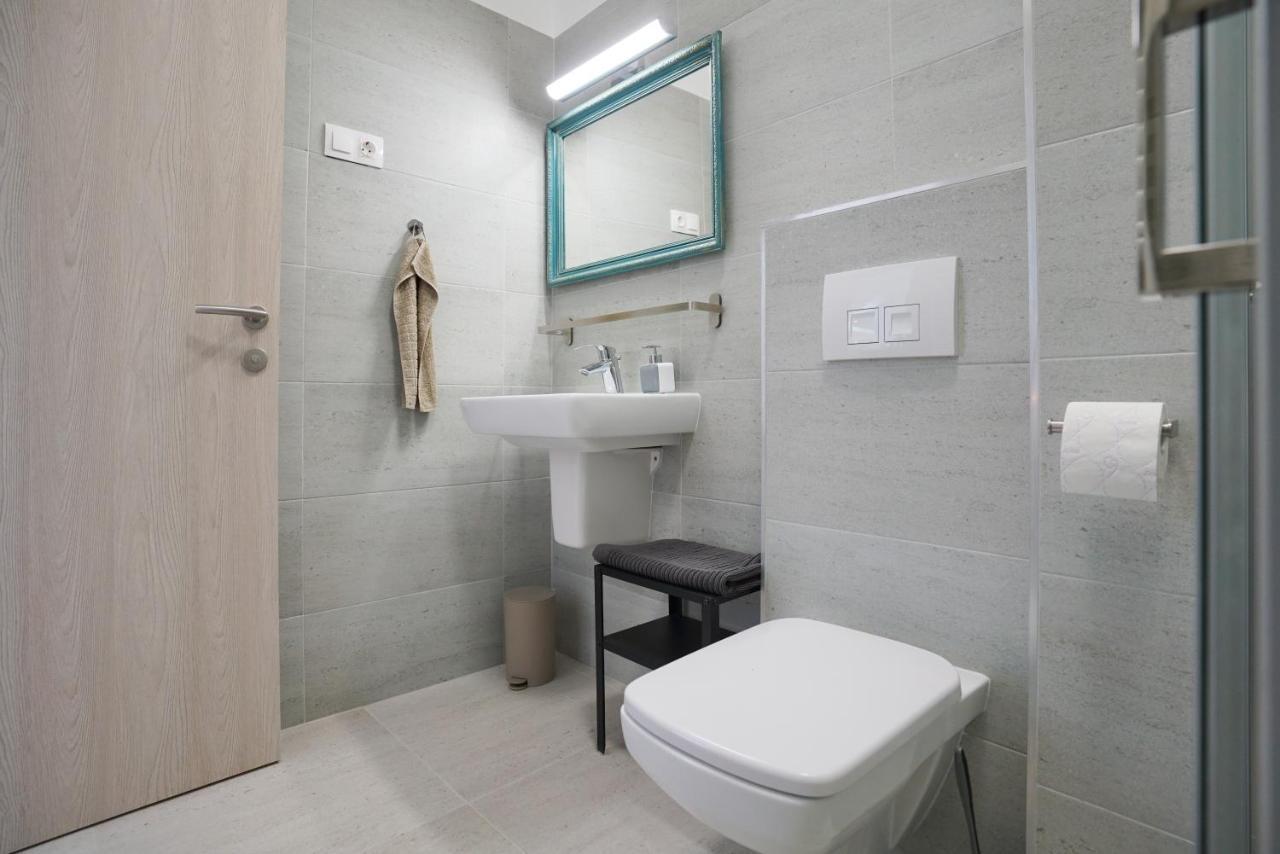 Koffer Apartman Eger Exteriör bild